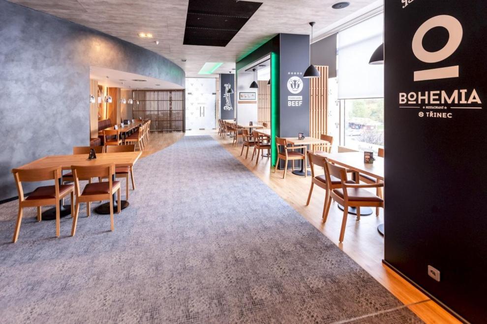 Steelhouse Hotel Trinec Exteriör bild